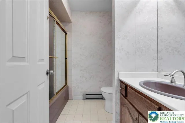 $725,000 | 1937 Saucon Dale Circle, Bethlehem, PA 18015