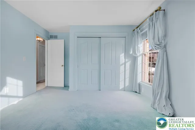 $725,000 | 1937 Saucon Dale Circle, Bethlehem, PA 18015