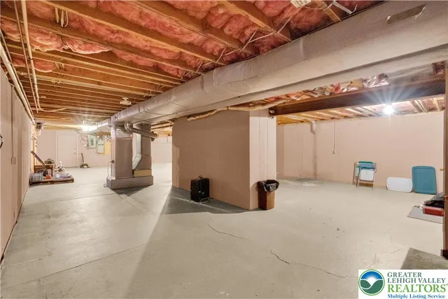 $725,000 | 1937 Saucon Dale Circle, Bethlehem, PA 18015