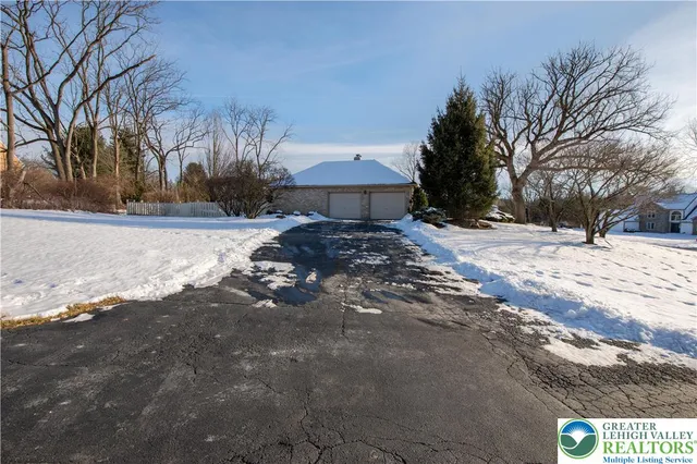 $725,000 | 1937 Saucon Dale Circle, Bethlehem, PA 18015