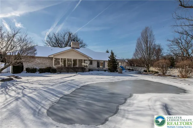 $725,000 | 1937 Saucon Dale Circle, Bethlehem, PA 18015