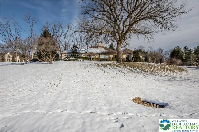 $725,000 | 1937 Saucon Dale Circle, Bethlehem, PA 18015