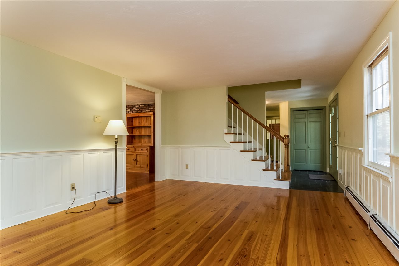 97 Allen Road Bow, NH 03304 - Photo 18 of 40