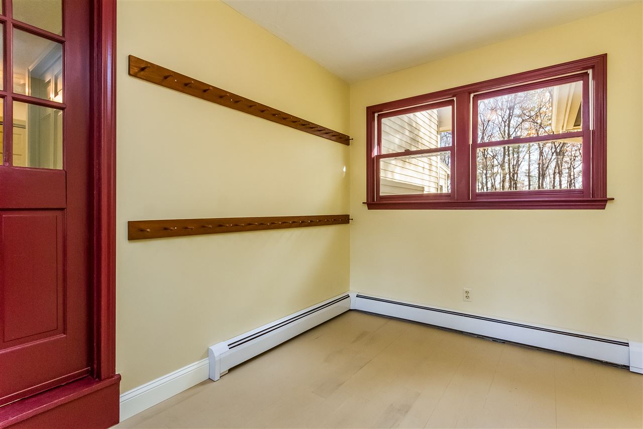 97 Allen Road Bow, NH 03304 - Photo 23 of 40