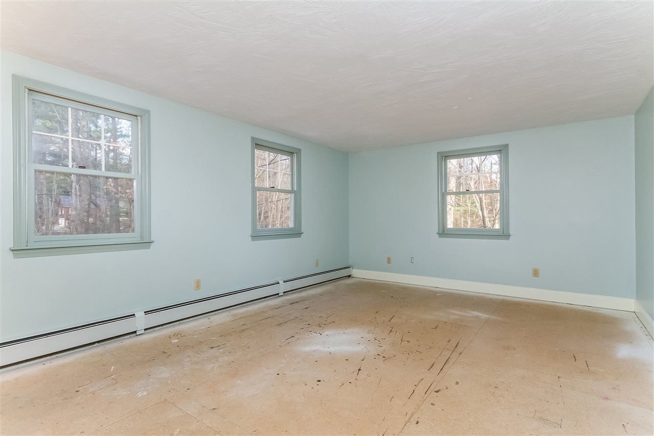 97 Allen Road Bow, NH 03304 - Photo 33 of 40