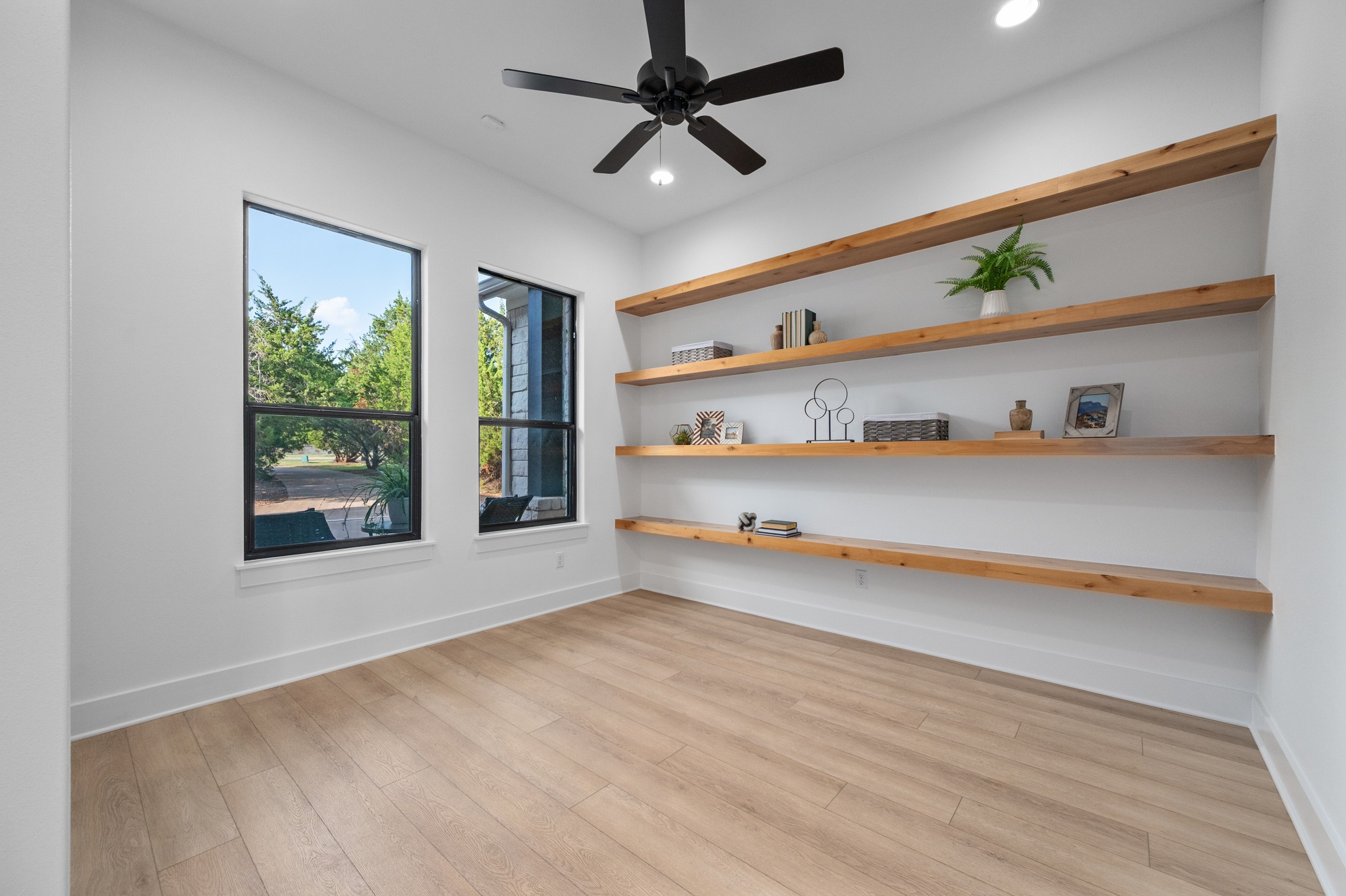 112 Davis Lane Georgetown, TX 78633 - Photo 19 of 40 Gallery Image 19