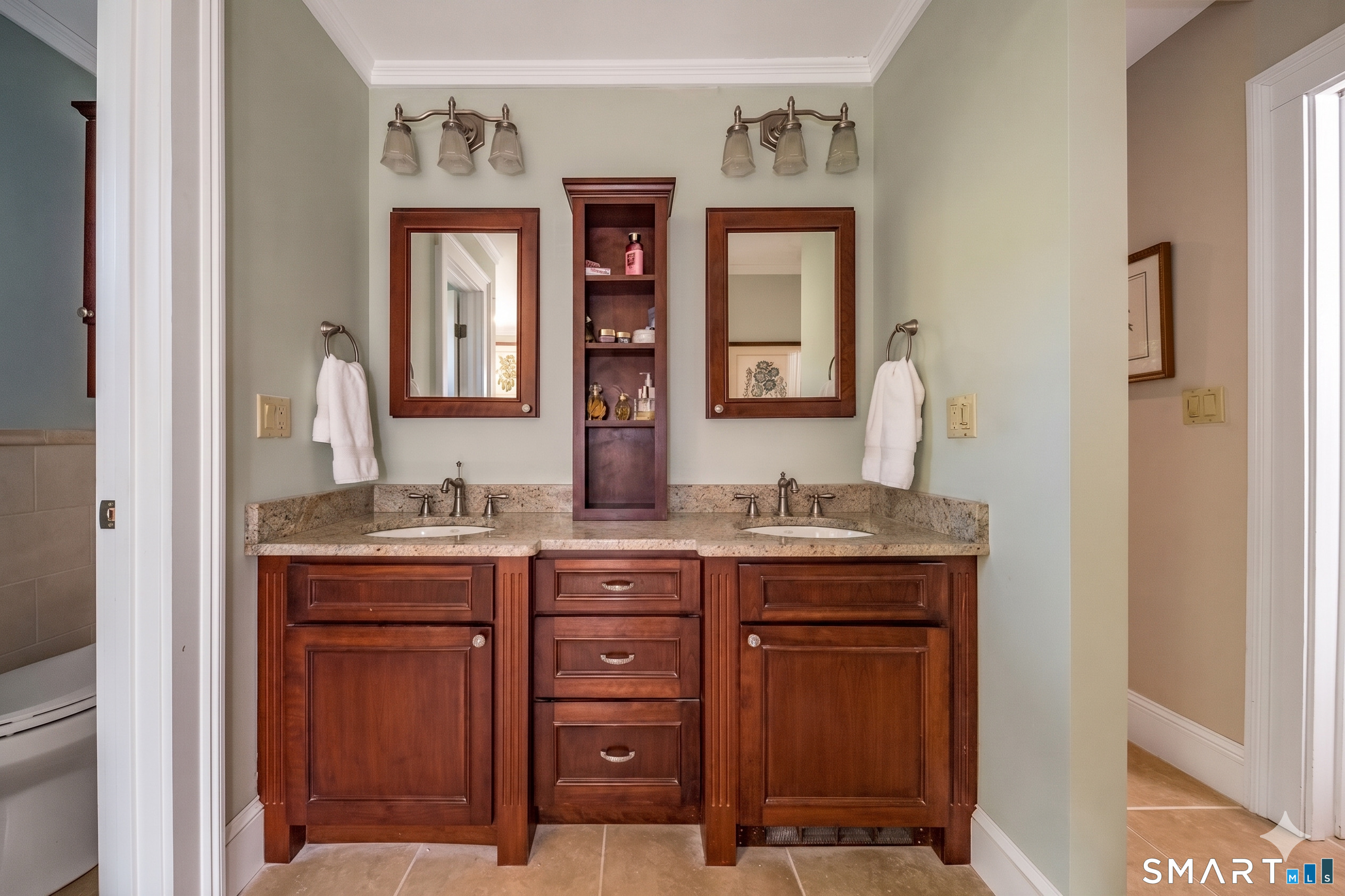 880 Boston Post Road Madison, CT 06443 - Photo 32 of 40