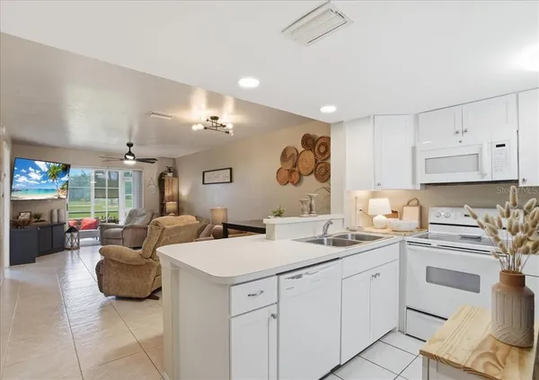 $155,000 | 12538 Southwest Kingsway Circle, Unit 1503, Lake Suzy, FL 34269