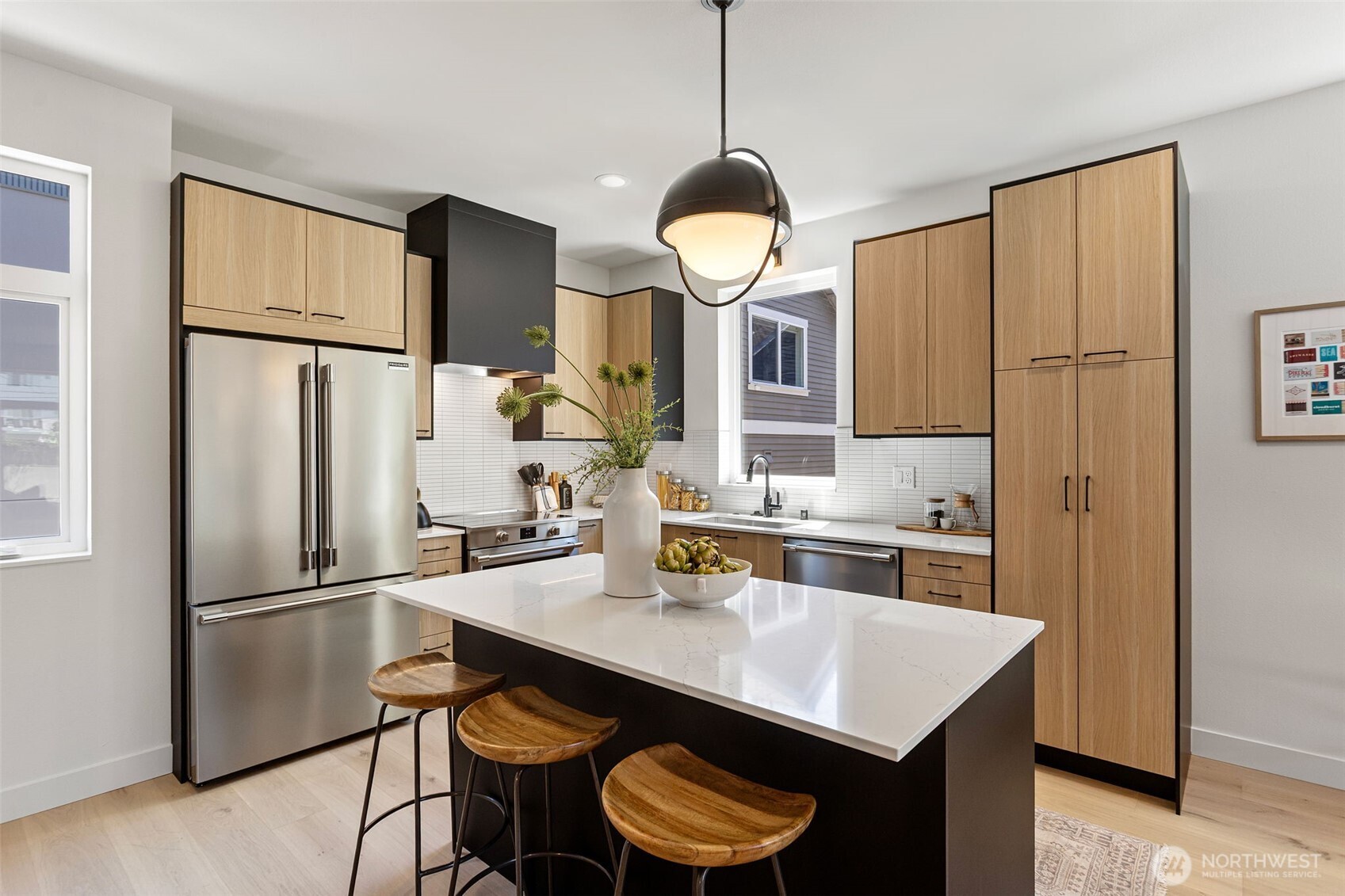 4432 Dayton Avenue North Seattle, WA 98103 - Photo 15 of 38