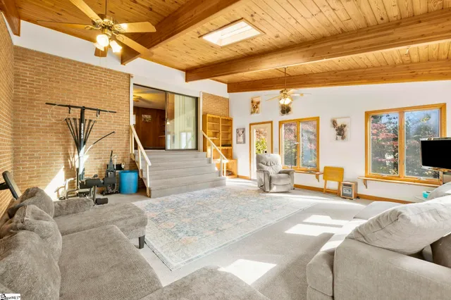 $284,900 | 155 Ferguson Road, Pickens, SC 29671