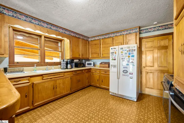 $284,900 | 155 Ferguson Road, Pickens, SC 29671