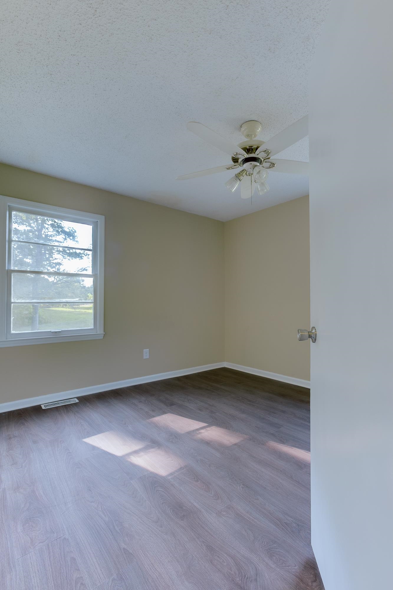 312 Ninety-Nine Island Road Blacksburg, SC 29702 - Photo 14 of 34 Gallery Image 14