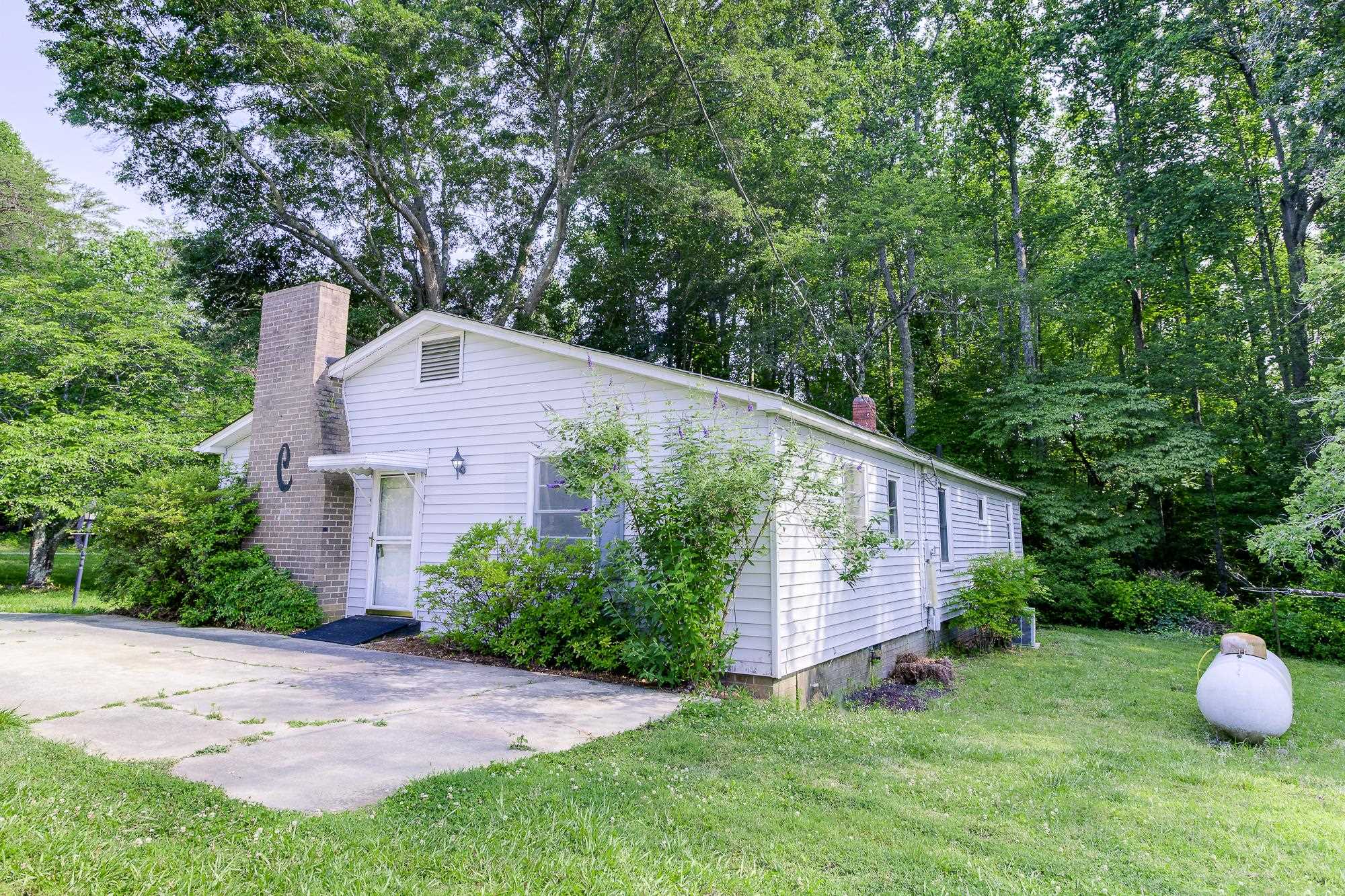312 Ninety-Nine Island Road Blacksburg, SC 29702 - Photo 26 of 34 Gallery Image 26
