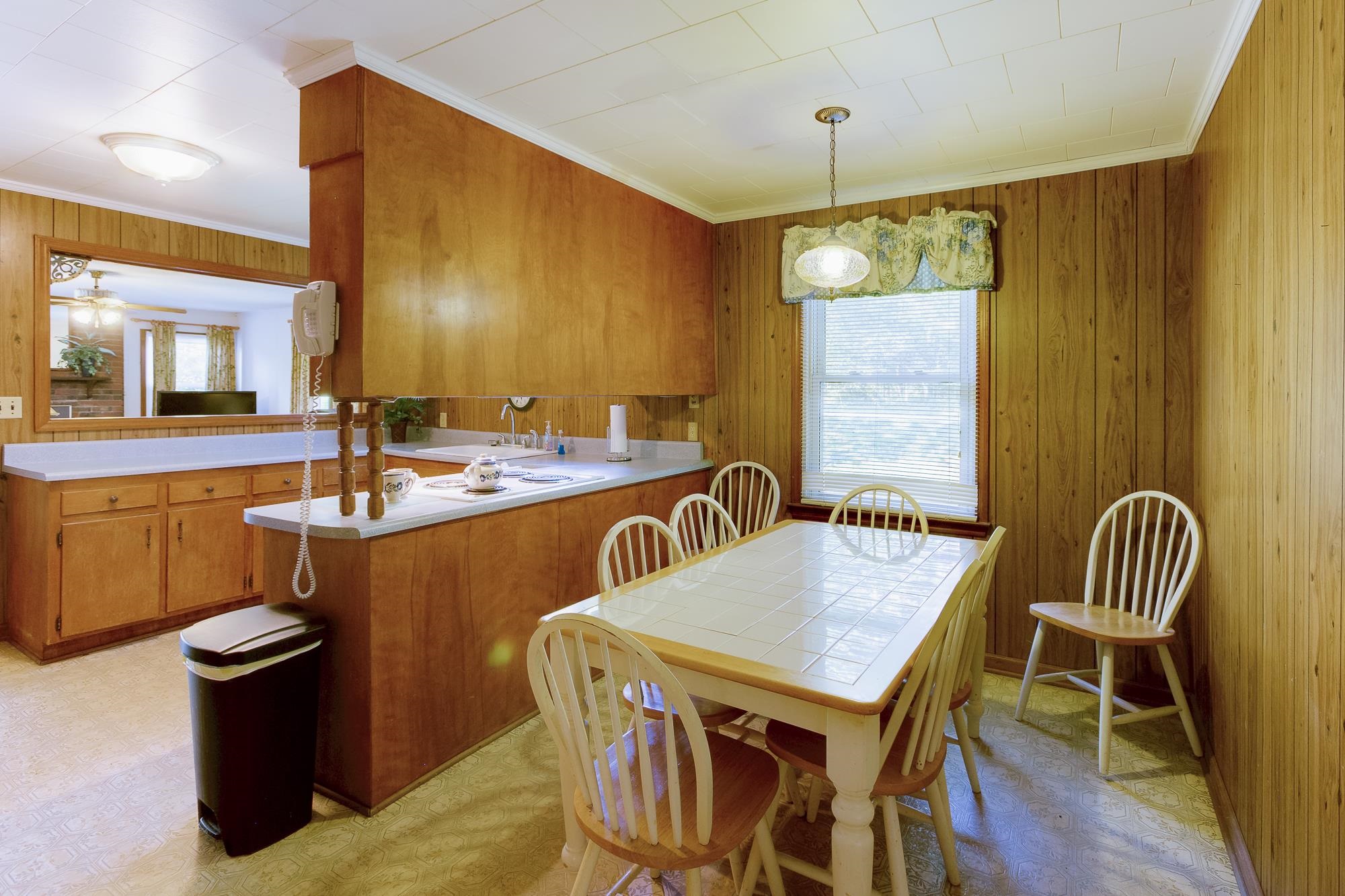312 Ninety-Nine Island Road Blacksburg, SC 29702 - Photo 6 of 34 Gallery Image 6