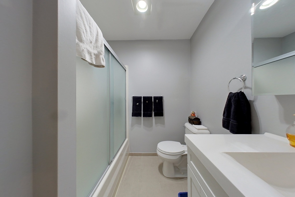 575 North Main Street Fall River, MA 02720 - Photo 14 of 22