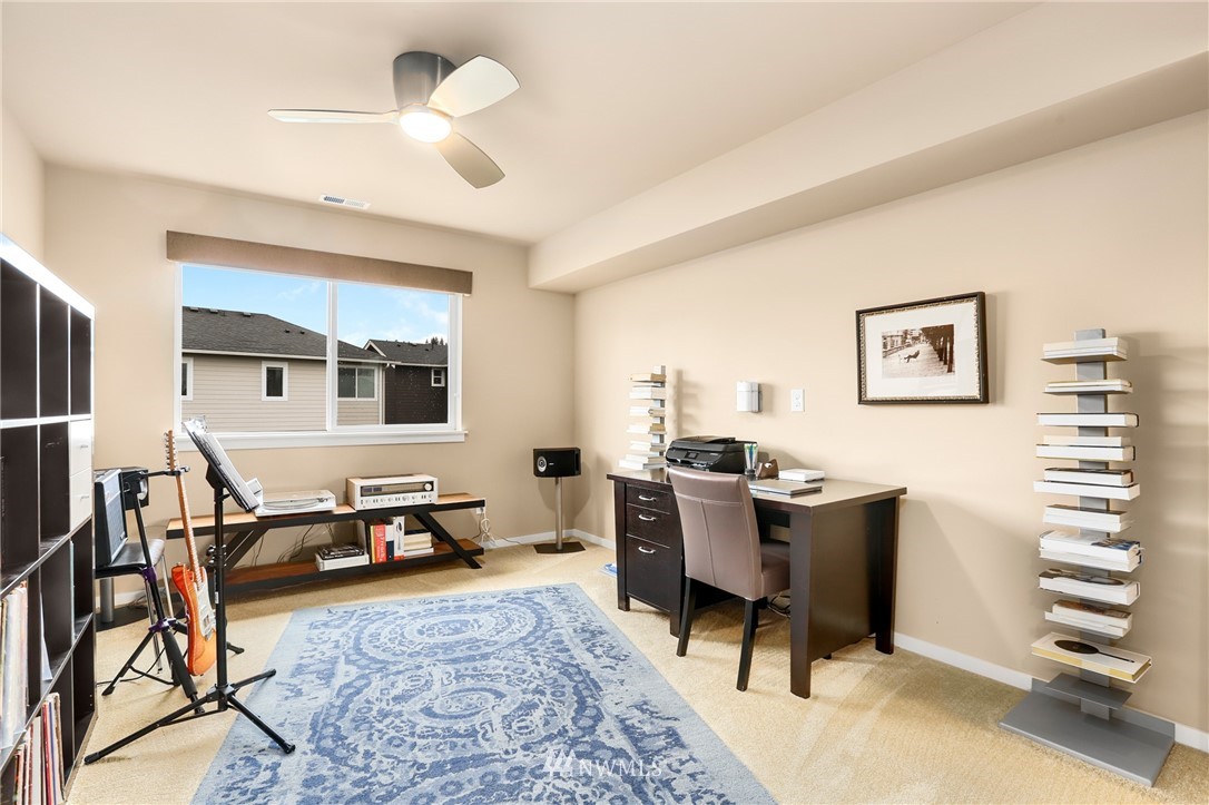 4001 171st Place Southeast Bothell, WA 98012 - Photo 12 of 25 Gallery Image 12