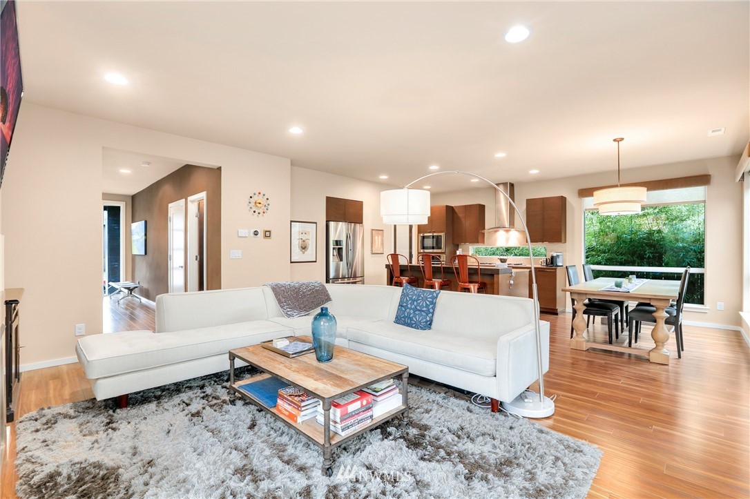 4001 171st Place Southeast Bothell, WA 98012 - Photo 4 of 25 Gallery Image 4