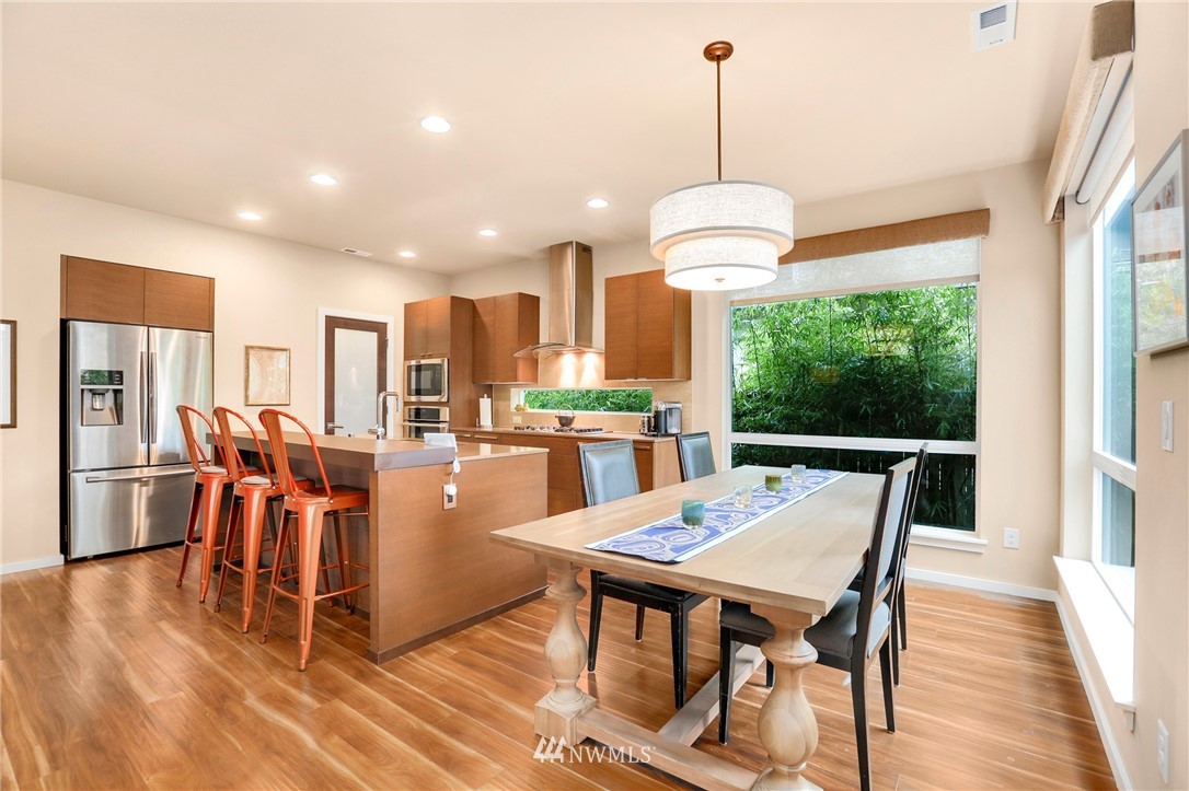 4001 171st Place Southeast Bothell, WA 98012 - Photo 5 of 25 Gallery Image 5