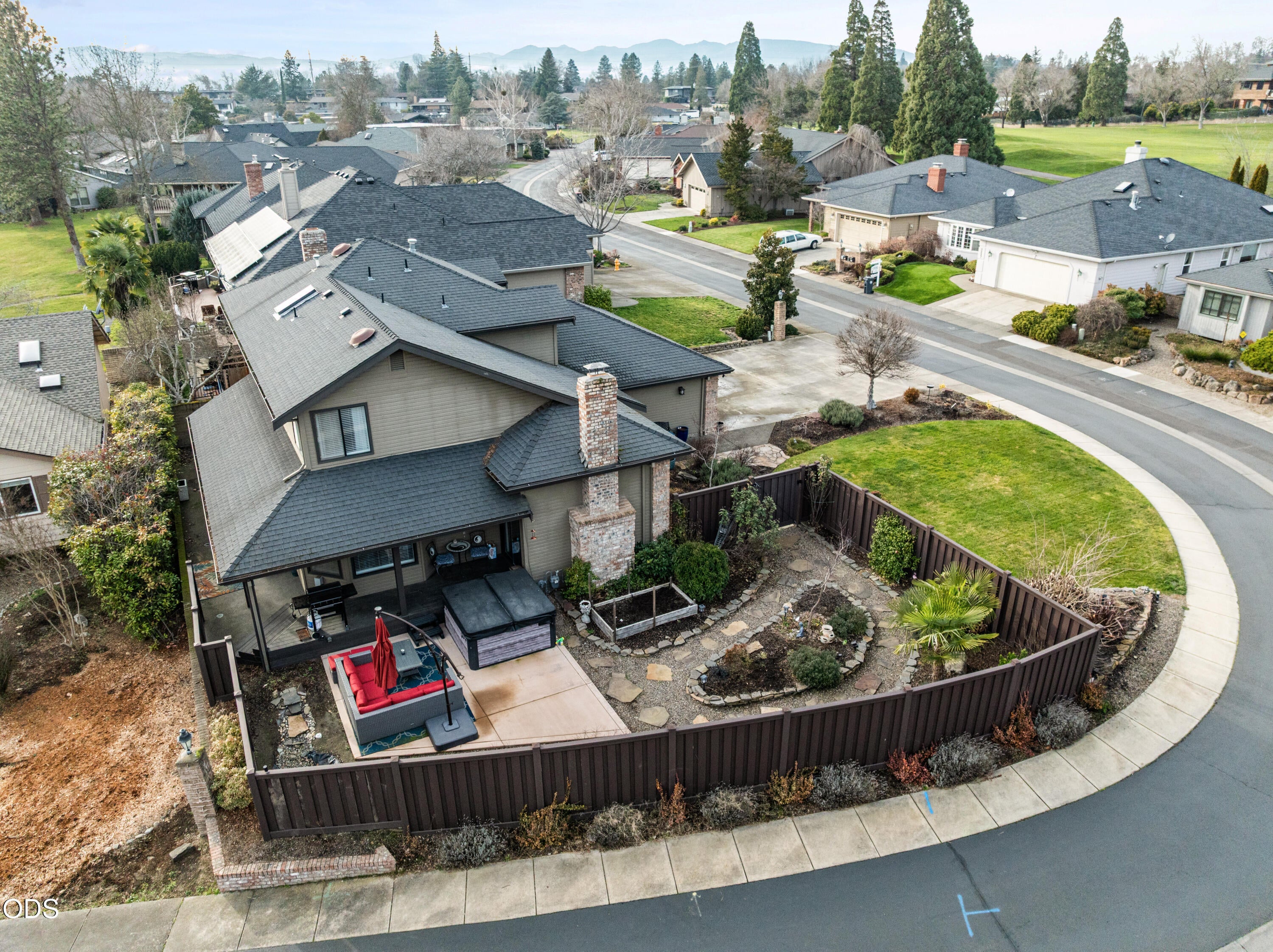 34 Jack Nicklaus Road Medford, OR 97504 - Photo 32 of 32 Gallery Image 32