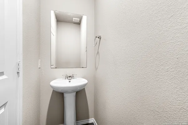 $1,800 | 8911 Fm 1560, Unit 101, San Antonio, TX 78254