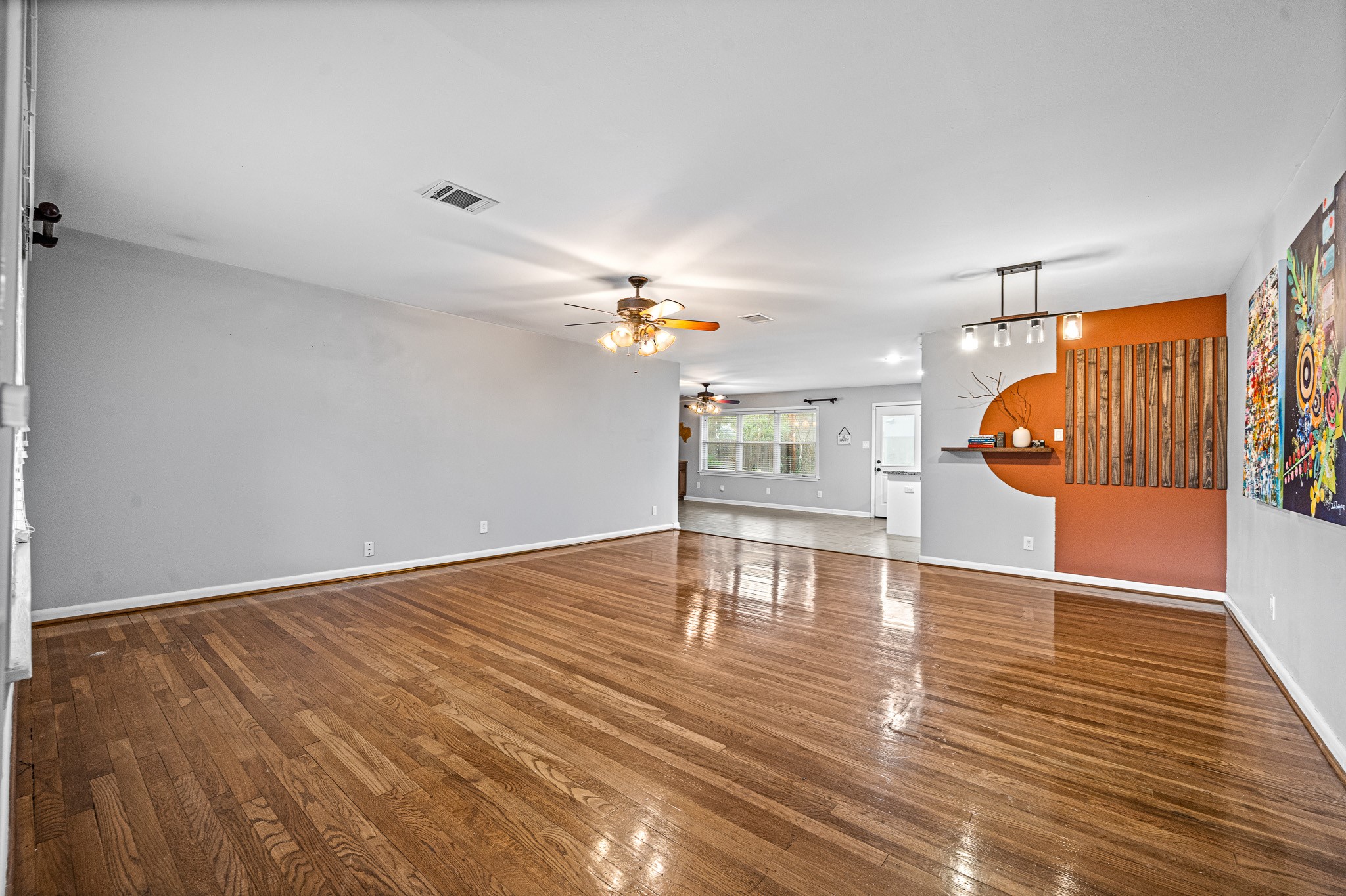 5606 Warm Springs Road Houston, TX 77035 - Photo 7 of 37 Gallery Image 7