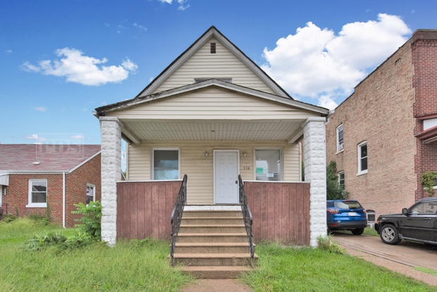 338 Pulaski Road Calumet City, IL 60409 - Photo 1 of 16