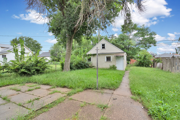 338 Pulaski Road Calumet City, IL 60409 - Photo 15 of 16