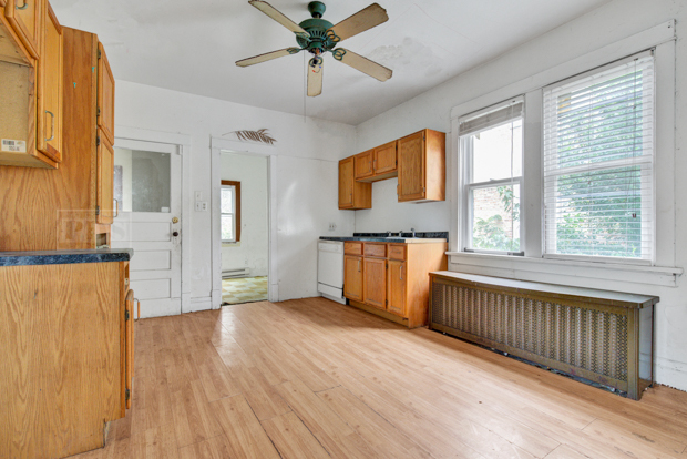 338 Pulaski Road Calumet City, IL 60409 - Photo 5 of 16