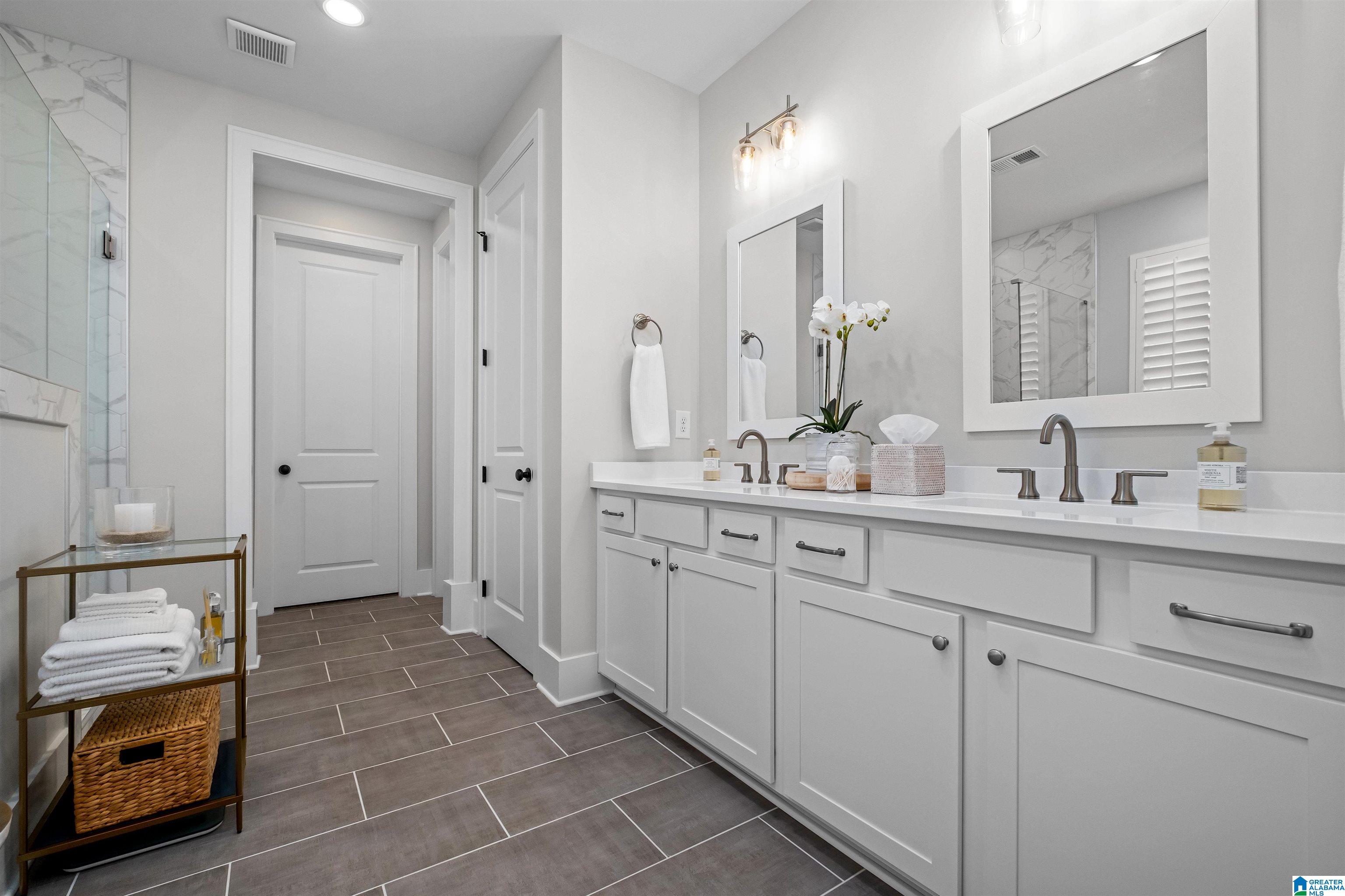 1096 Clifton Road Birmingham, AL 35244 - Photo 30 of 32