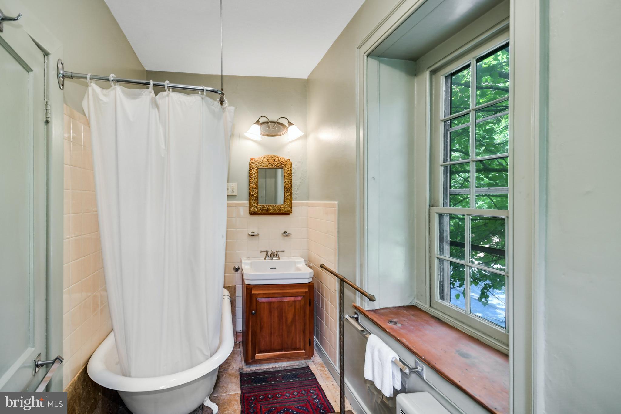 3729 Lower Saucon Road Hellertown, PA 18055 - Photo 9 of 20