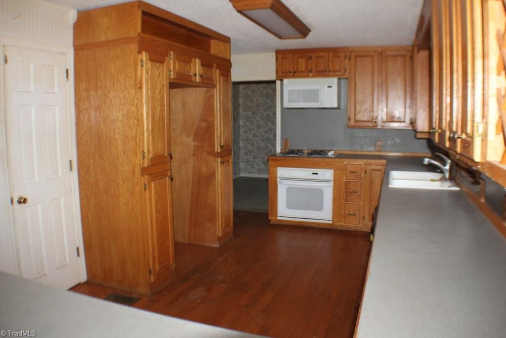 150 Devotion Road Thurmond, NC 28683 - Photo 10 of 29 Gallery Image 10