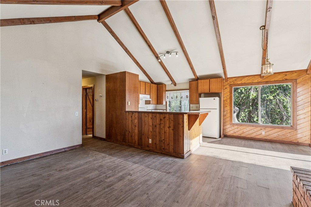 1209 Bridal Path Rimforest, CA 92378 - Photo 11 of 28 LIVING ROOM