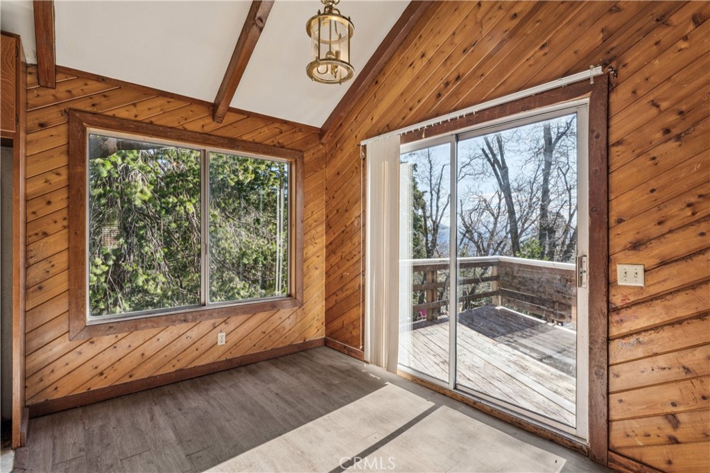 1209 Bridal Path Rimforest, CA 92378 - Photo 13 of 28 DINING AREA