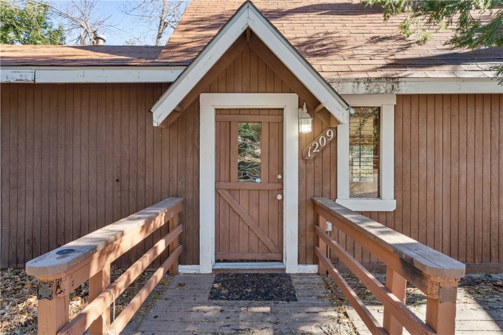 1209 Bridal Path Rimforest, CA 92378 - Photo 2 of 28 FRONT DOOR