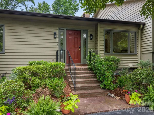 $310,000 | 12 Hunting Country Trail, Tryon, NC 28782
