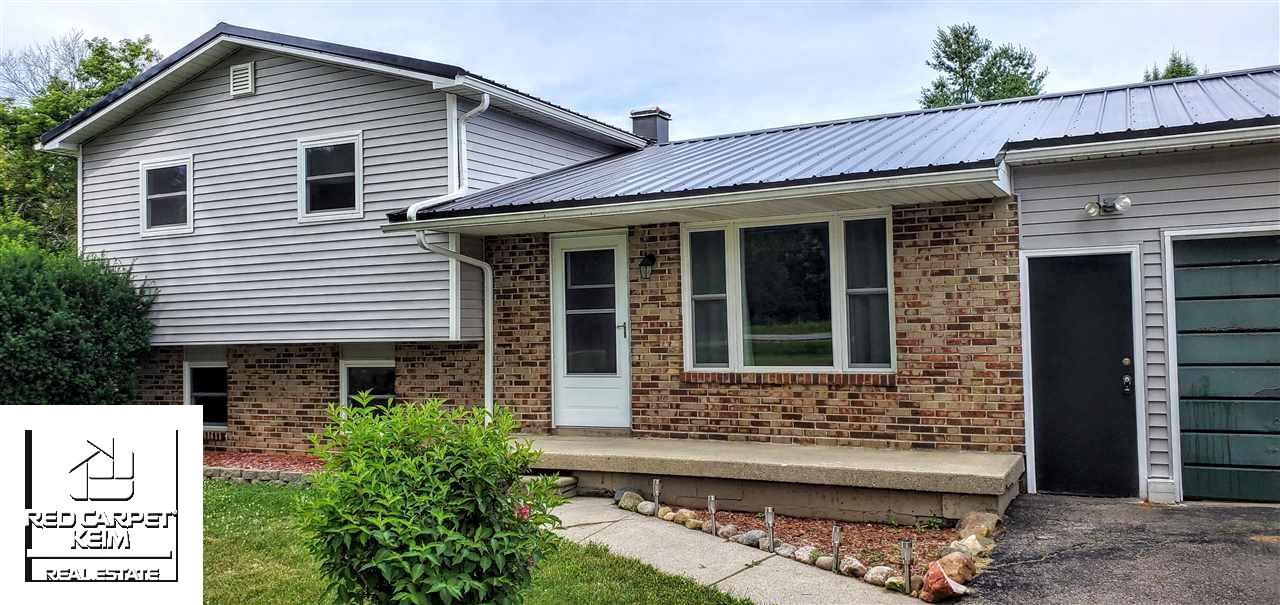 9031 North Vassar Road Mount Morris, MI 48458 - Photo 1 of 24 50016418.JPG