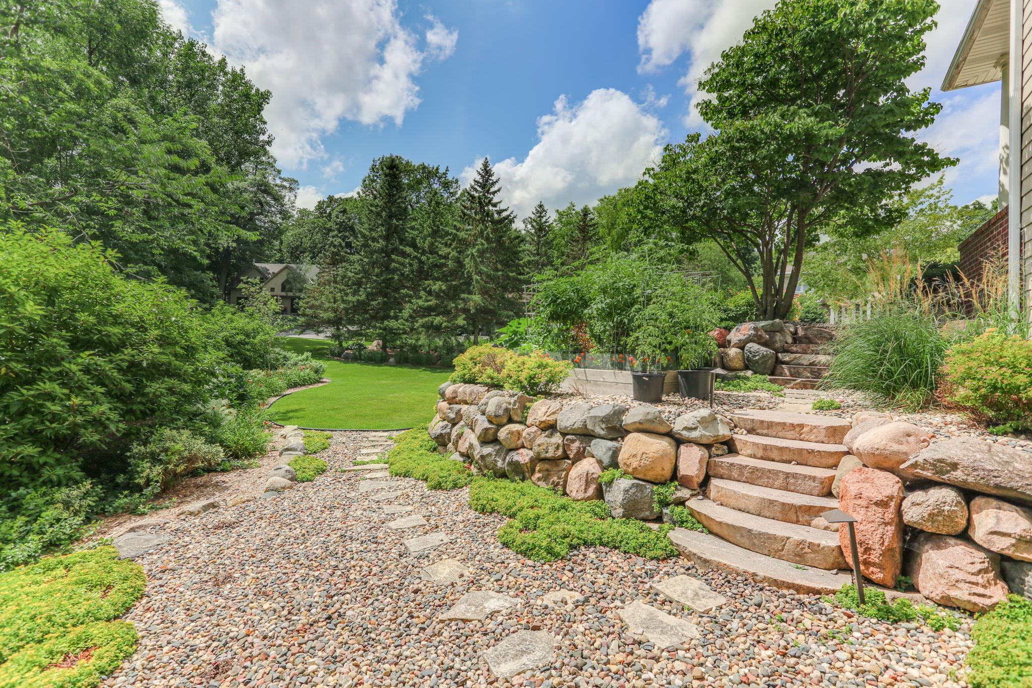 2866 Timberview Trail Chaska, MN 55318 - Photo 38 of 45