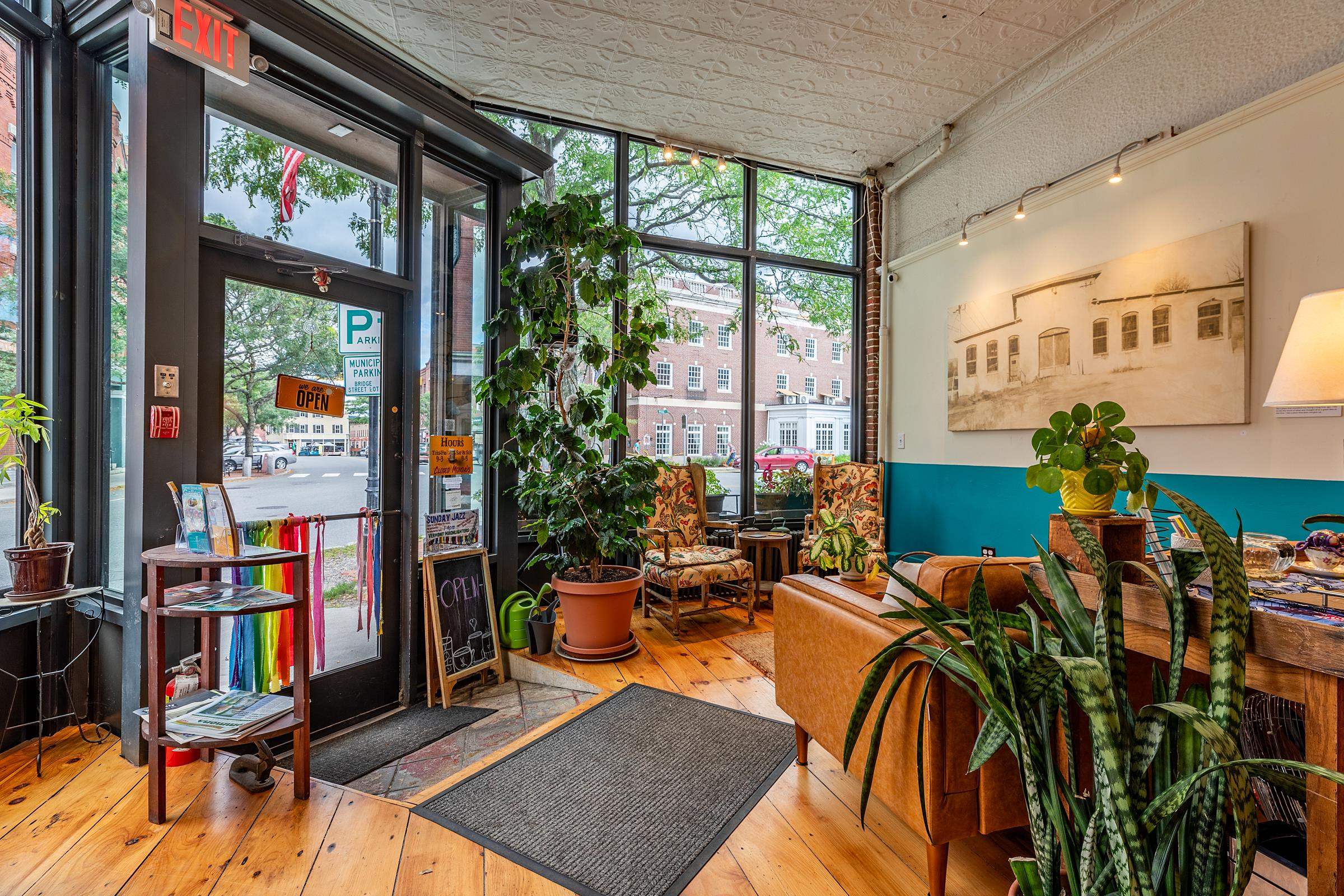 51 Square Rockingham, VT 05101 - Photo 14 of 33