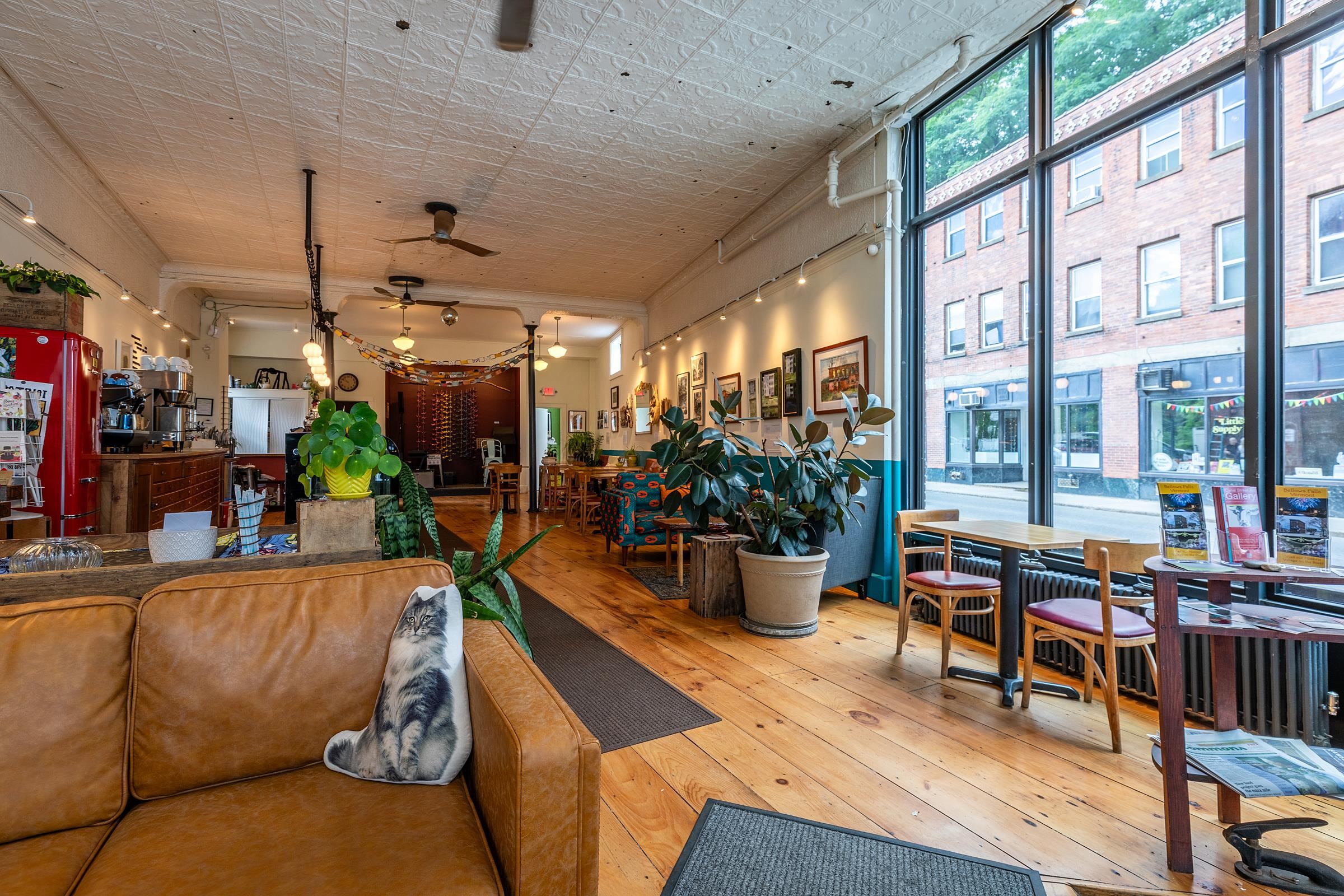 51 Square Rockingham, VT 05101 - Photo 16 of 33