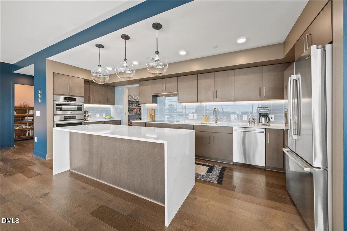 1105 West Main Street, Unit 604 Durham, NC 27701 - Photo 5 of 33 28-2A1A7212