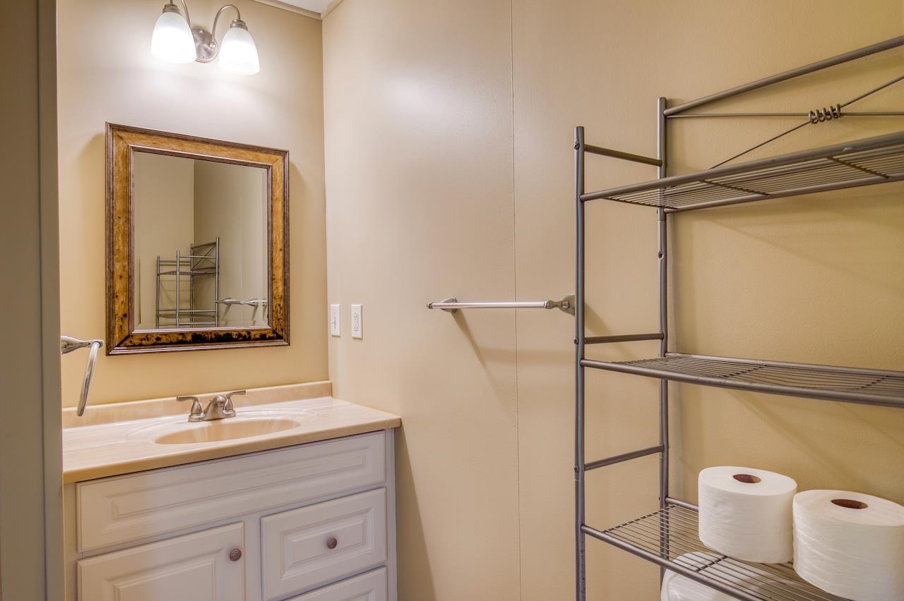 42 Thompson Road Conway, NH 03860 - Photo 12 of 40