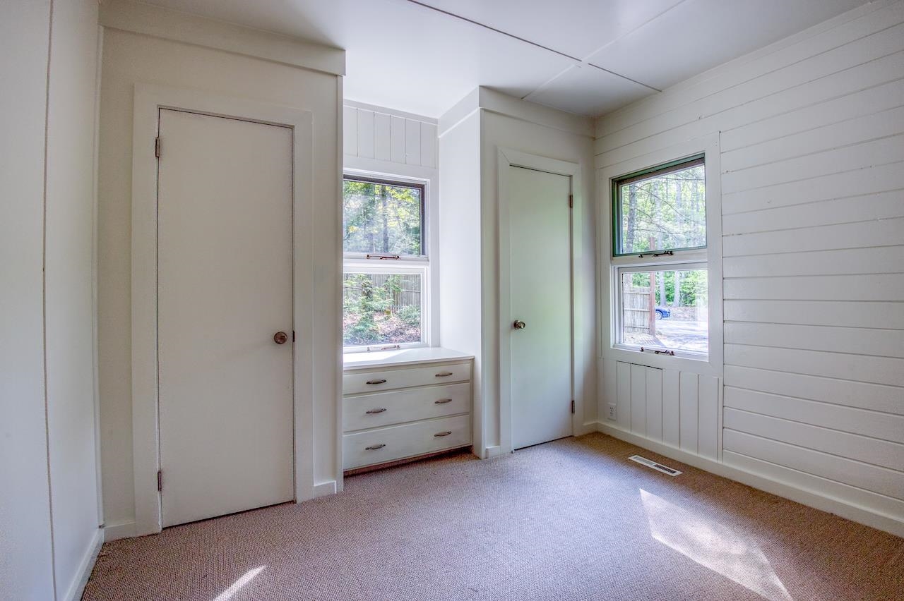 42 Thompson Road Conway, NH 03860 - Photo 19 of 40