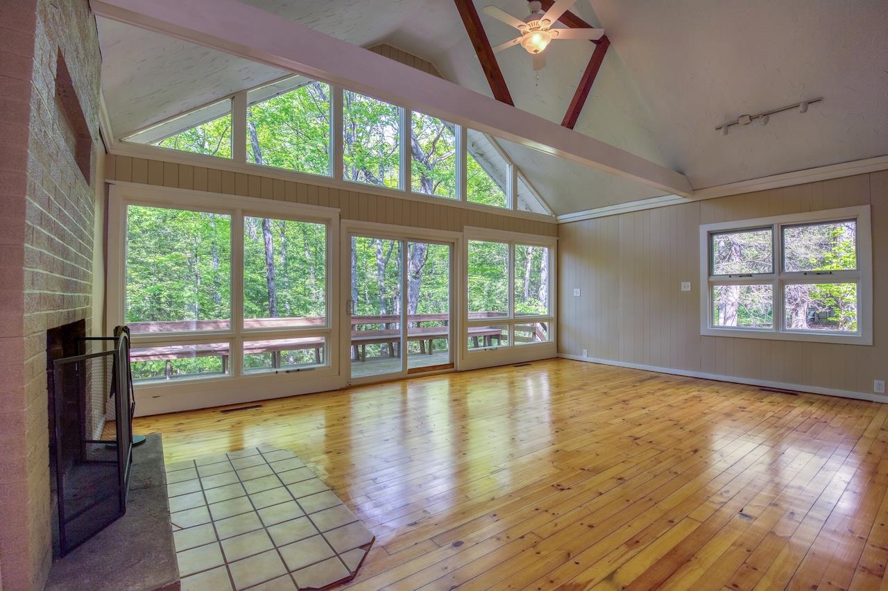 42 Thompson Road Conway, NH 03860 - Photo 2 of 40