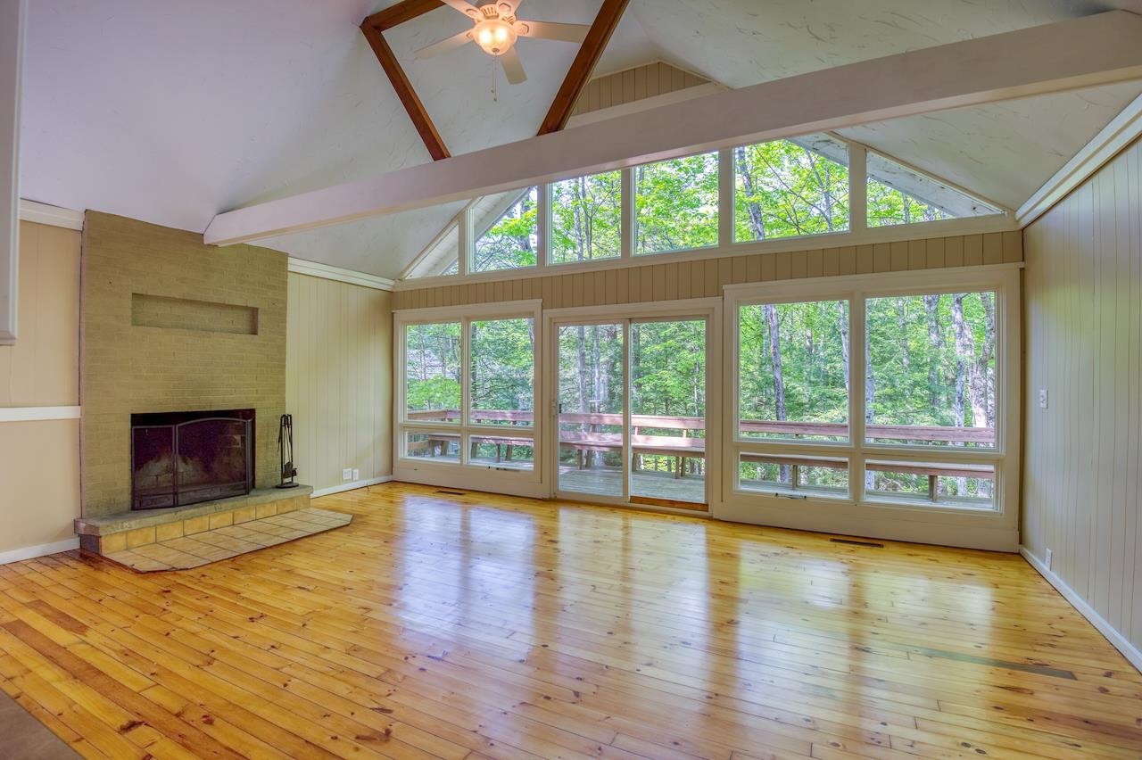 42 Thompson Road Conway, NH 03860 - Photo 3 of 40