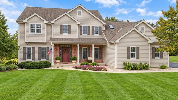 $750,000 | 11235 Westwood Circle, Mequon, WI 53097