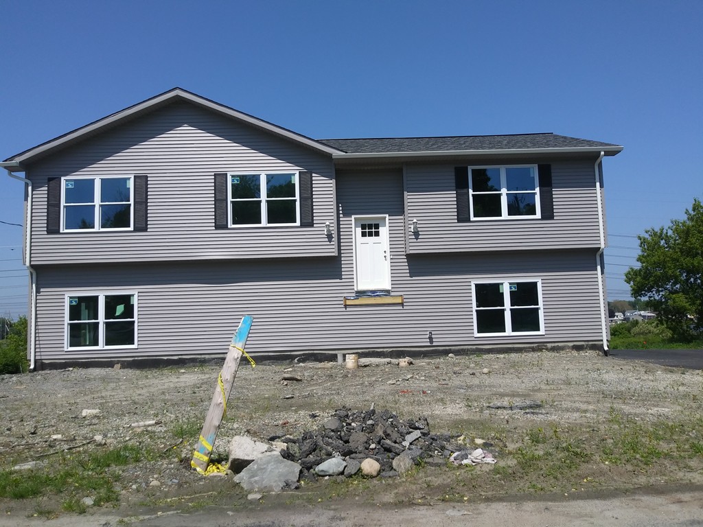 1 Hamilton Road Somerset, MA 02725 - Photo 1 of 13