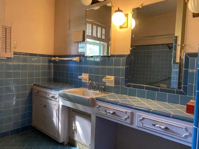 503 Main Street Garwood, TX 77442 - Photo 9 of 24 a barbeque stove sitting inside of a kitchen