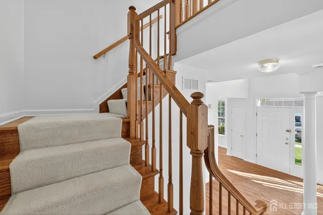 $599,000 | 60 Wlodarczyk Place, Sayreville, NJ 08859