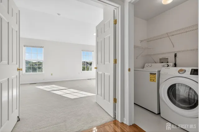 $599,000 | 60 Wlodarczyk Place, Sayreville, NJ 08859