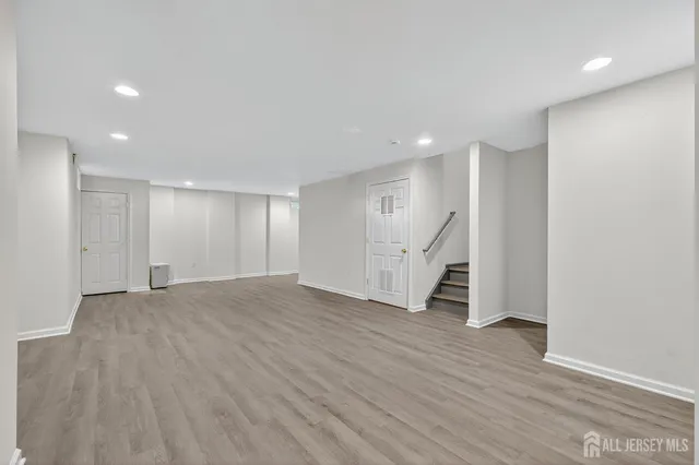 $599,000 | 60 Wlodarczyk Place, Sayreville, NJ 08859